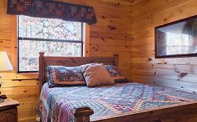 Deer Trail W Sunken Hot Tub Vacation Rental Broken Bow  United States Of America